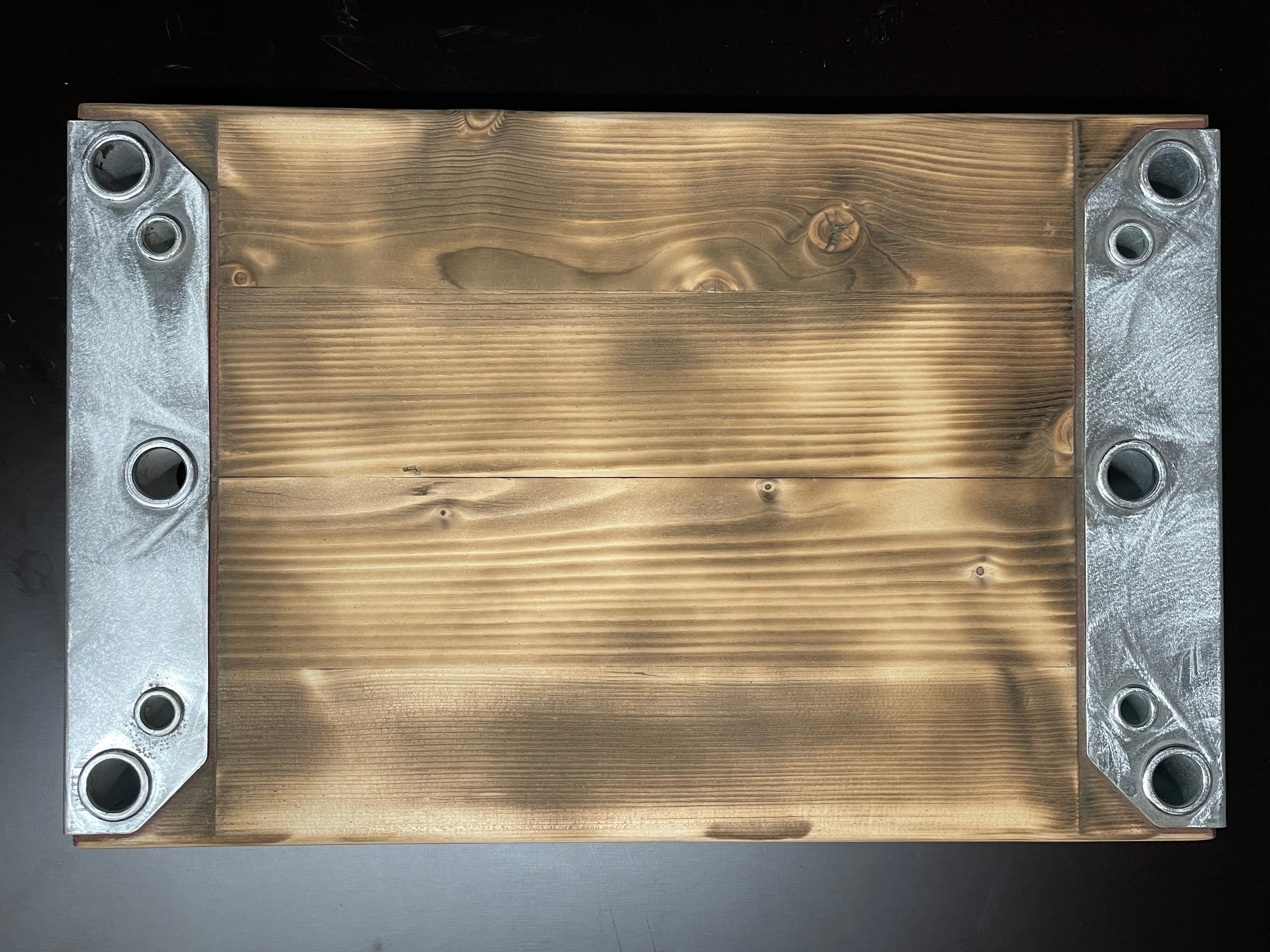 Servierbrett "Gerüstbohle" – Rustikales Design für Deine Festtafel
